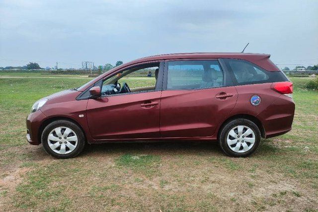 Honda Mobilio S i-VTEC Second-hand 2014 Honda Mobilio S i-VTEC for sale in Siliguri
