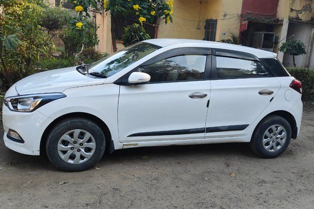 Hyundai i20 Sportz 1.4 CRDi Second-hand 2017 Hyundai i20 Sportz 1.4 CRDi for sale in Meerut