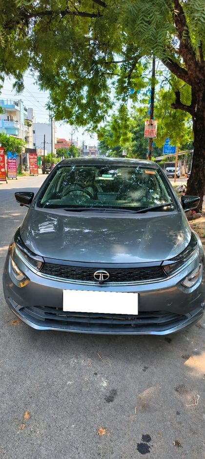 2024 Tata Altroz XZ प्लस एस रेनफोर्स्ड LUX डीजल