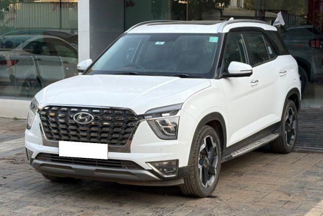 Second-hand 2021 Hyundai Alcazar Signature (O) Diesel AT BSVI for sale in Nashik