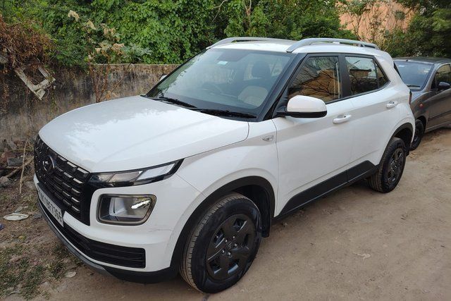 Second-hand 2023 Hyundai Venue एस रेनफोर्स्ड 2023-2025 for sale in Chennai