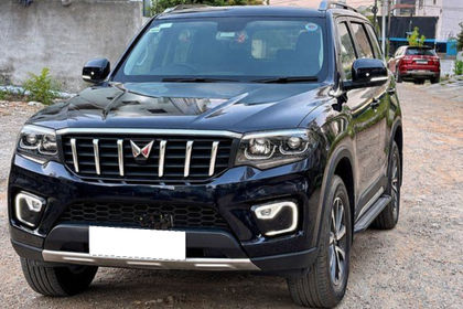 2025 Mahindra Scorpio N Z8 AT