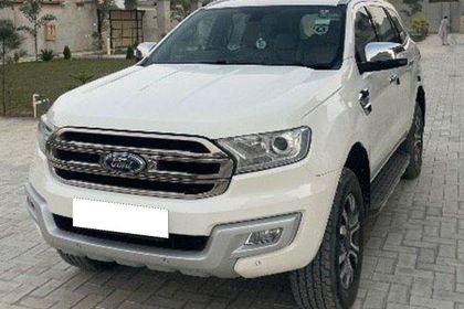 2017 Ford Endeavour 3.2 Titanium AT 4X4