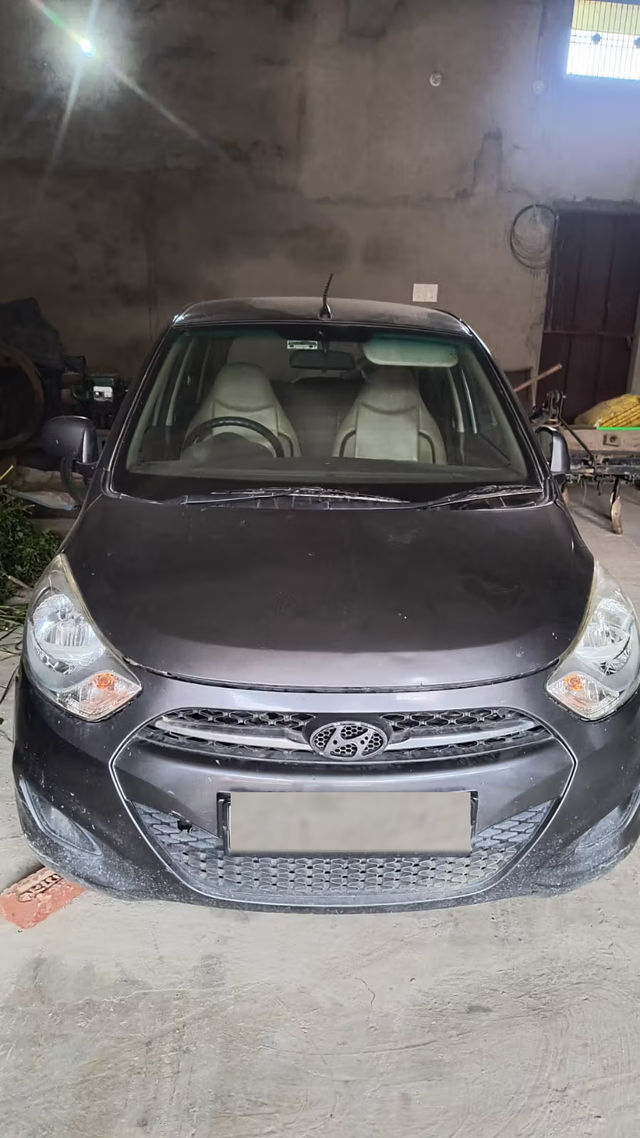 Hyundai i10 एरा Second-hand 2011 Hyundai i10 एरा for sale in Noida
