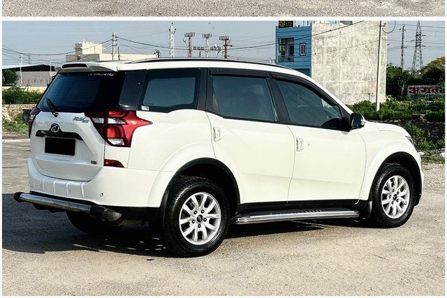 Second-hand 2019 Mahindra XUV500 W9 2WD for sale in Kota