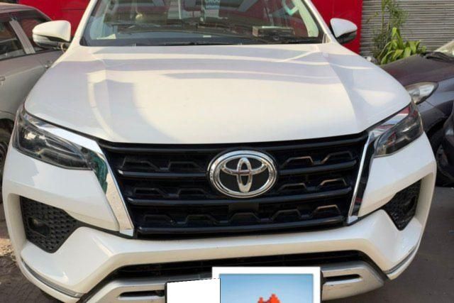 Toyota Fortuner 4X2 AT बीएस6 Second-hand 2022 Toyota Fortuner 4X2 AT बीएस6 for sale in New Delhi