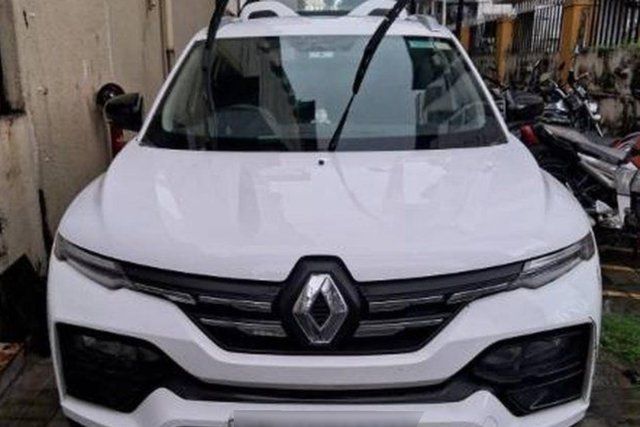 Second-hand 2024 Renault Kiger RXT AMT for sale in Raigad