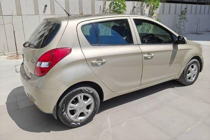 2011 Hyundai i20 1.4 Asta AT with AVN