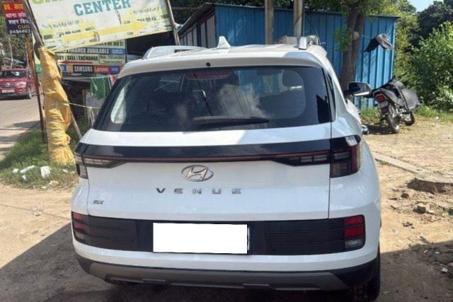 Hyundai Venue SX Diesel Second-hand 2024 Hyundai Venue SX Diesel for sale in Bijnor