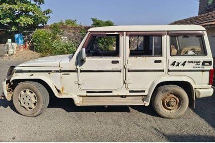2012 Mahindra Bolero SLE