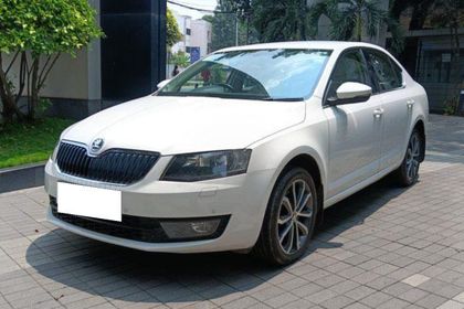 2016 Skoda Octavia Ambition Plus 1.8 TSI AT