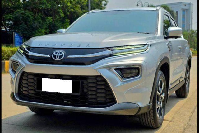 Second-hand 2024 Toyota Hyryder V HYBRID for sale in Mumbai