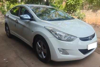 2014 Hyundai Elantra CRDi एसएक्स