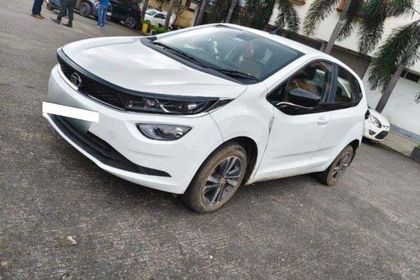 2022 Tata Altroz XZ बीएस6
