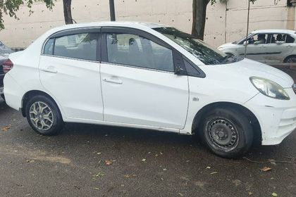 2013 होंडा अमेज EX i-Dtech