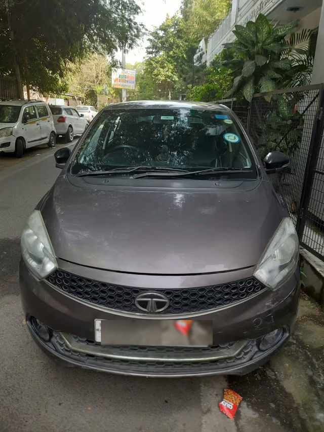 Tata Tigor 1.2 Revotron XT Second-hand 2017 Tata Tigor 1.2 Revotron XT for sale in New Delhi