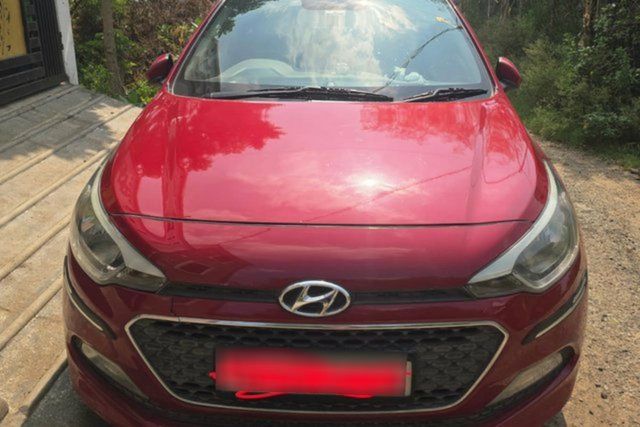 Second-hand 2015 Hyundai i20 एस्टा 1.2 for sale in Chennai