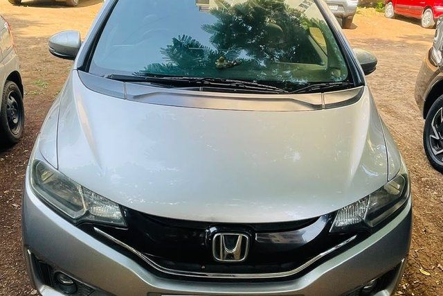 Second-hand 2016 Honda Jazz 1.2 वी i VTEC for sale in Pune
