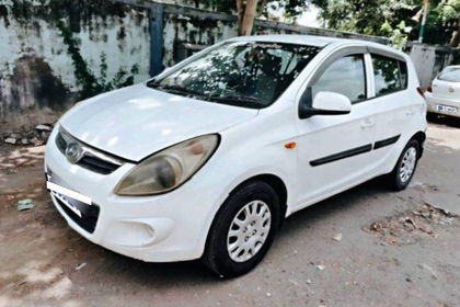 2011 Hyundai i20 1.4 CRDi मैग्ना