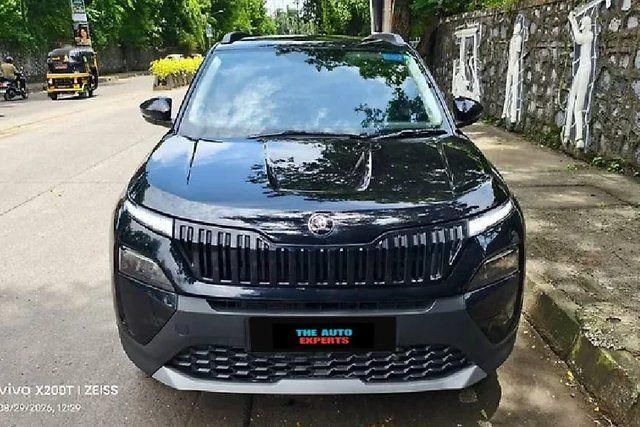 Skoda Kylaq सिग्नेचर प्लस एटी Second-hand 2025 Skoda Kylaq सिग्नेचर प्लस एटी for sale in Mumbai