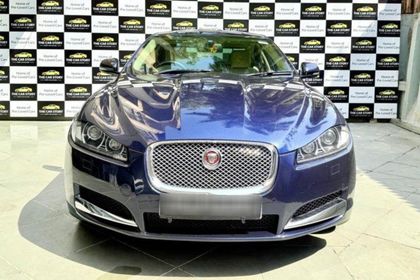 2015 Jaguar XF 2.2 Litre लक्ज़री