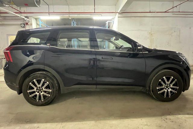 Second-hand 2023 Mahindra XUV700 AX7L 7Str AT for sale in Mumbai