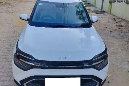 2023 Kia Carens लक्ज़री प्लस डीजल AT बीएस6