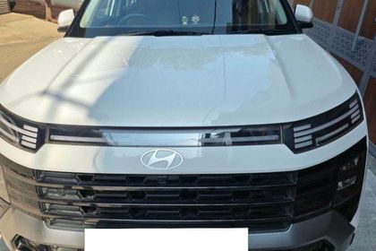 2025 Hyundai Alcazar Signature Diesel AT
