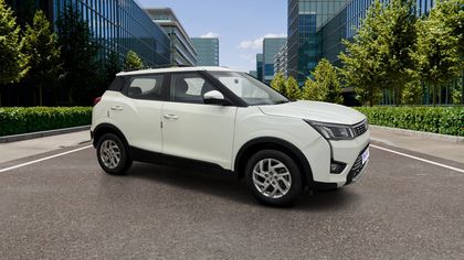 2022 Mahindra XUV300 W8 बीएस6