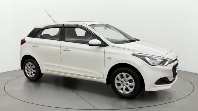 Hyundai i20 Magna 1.2 Second-hand 2015 Hyundai i20 Magna 1.2 for sale in Greater Noida