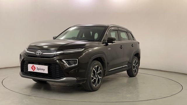 Second-hand 2022 Toyota Hyryder V HYBRID for sale in Pune