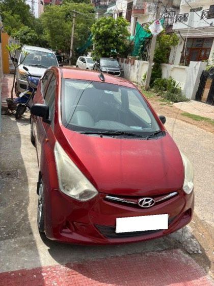 2012 Hyundai EON Magna