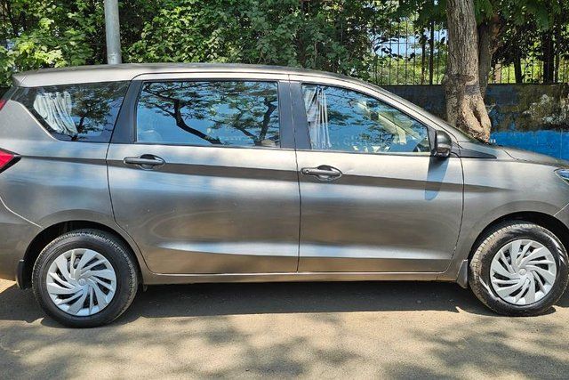 Maruti Suzuki Ertiga सीएनजी वीएक्सआई Second-hand 2021 Maruti Suzuki Ertiga सीएनजी वीएक्सआई for sale in Mumbai