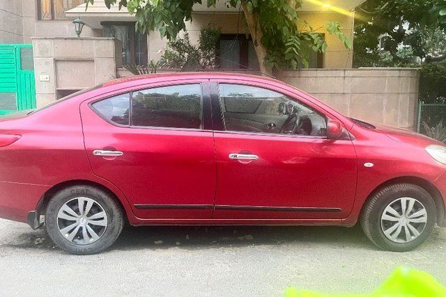 Nissan Sunny XE Second-hand 2012 Nissan Sunny XE for sale in New Delhi