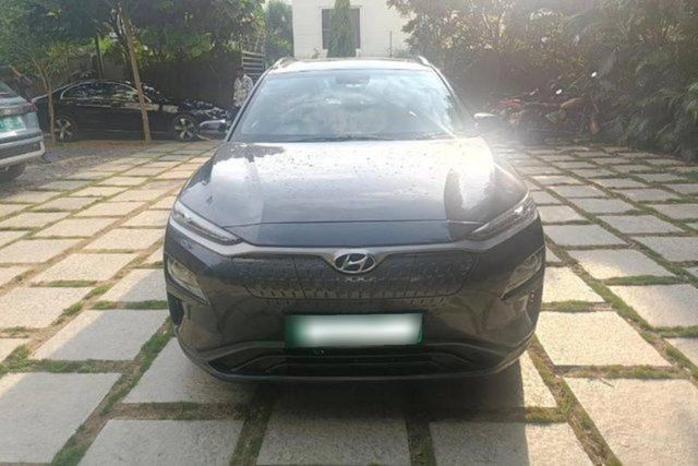 Hyundai Kona Premium Dual Tone Second-hand 2022 Hyundai Kona Premium Dual Tone for sale in Hyderabad
