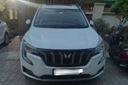 2022 Mahindra XUV700 AX7 Diesel AT BSVI