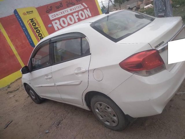 Second-hand 2014 Honda Amaze EX i-Dtech for sale in Sadasivpet