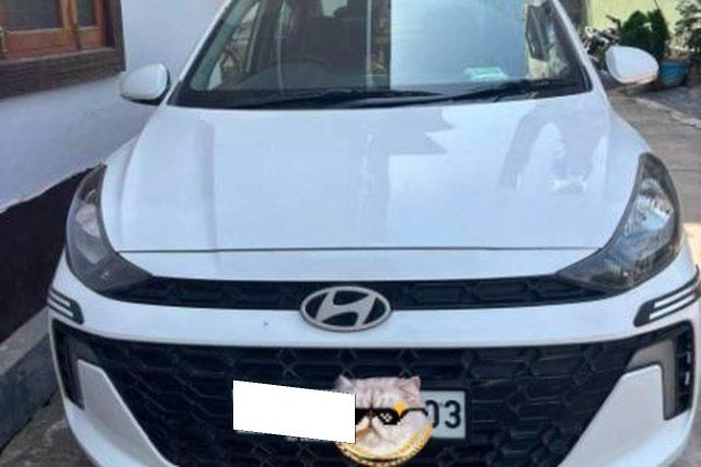 Hyundai Aura SX Second-hand 2024 Hyundai Aura SX for sale in Mainpuri