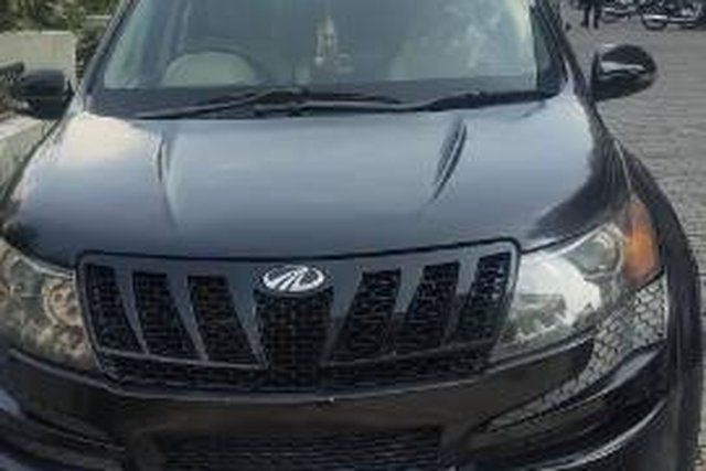 Second-hand 2013 Mahindra XUV500 1.99 FWD W8 for sale in Jaipur