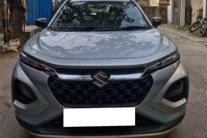 2025 Maruti Suzuki FRONX सिग्मा सीएनजी