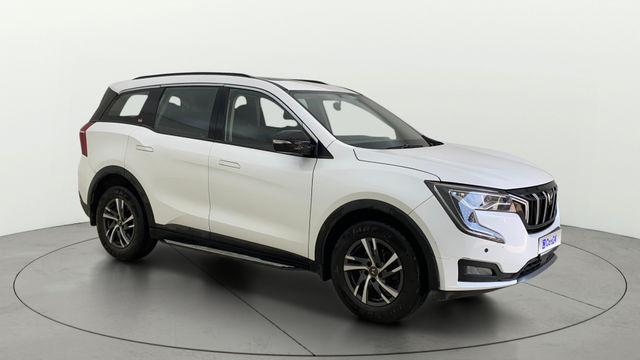 Mahindra XUV700 एएक्स5 AT बीएस6 Second-hand 2022 Mahindra XUV700 एएक्स5 AT बीएस6 for sale in Navi Mumbai