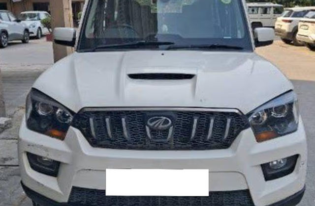 Mahindra Scorpio 1.99 S10 Second-hand 2016 Mahindra Scorpio 1.99 S10 for sale in Ghaziabad