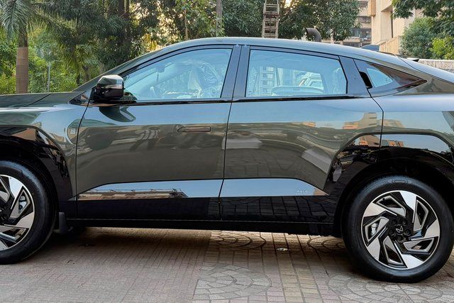 Mahindra XEV 9e Pack Two Second-hand 2026 Mahindra XEV 9e Pack Two for sale in Mumbai