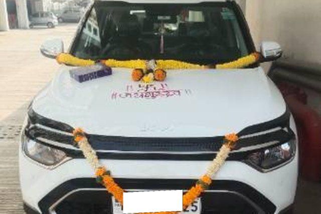 Kia Carens Premium Diesel iMT Second-hand 2023 Kia Carens Premium Diesel iMT for sale in Pune