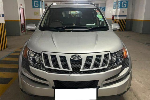 Mahindra XUV500 W8 1.99 mHawk Second-hand 2015 Mahindra XUV500 W8 1.99 mHawk for sale in Mumbai