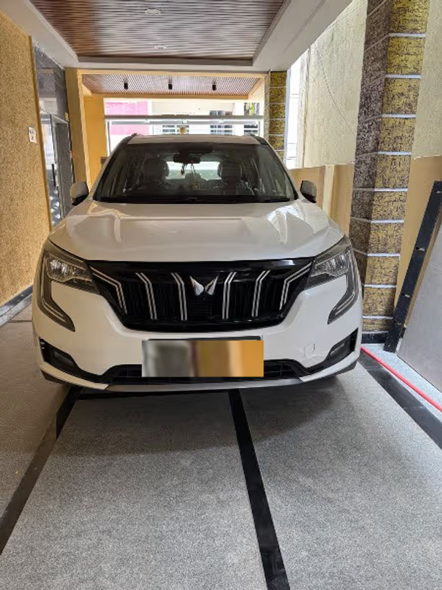 Second-hand 2022 Mahindra XUV700 एएक्स7 AT लक्ज़री Pack बीएस6 for sale in Hyderabad