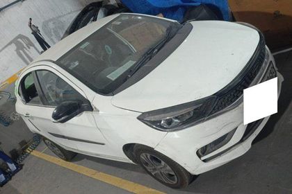2022 Tata Tigor XZ प्लस सीएनजी बीएस6