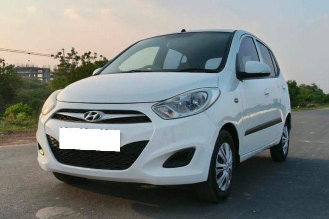 Second-hand 2013 Hyundai i10 मैग्ना for sale in Vadodara