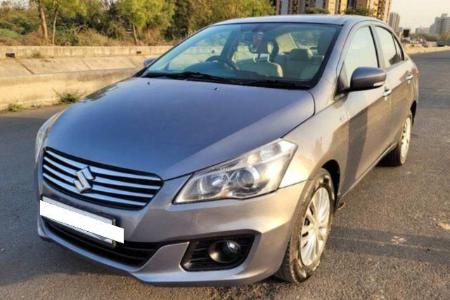 Maruti Suzuki Ciaz VDi Second-hand 2015 Maruti Suzuki Ciaz VDi for sale in Ahmedabad