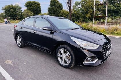 2019 हुंडई वरना CRDi 1.6 SX Option AT